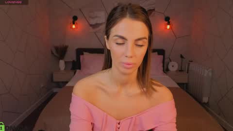 amelia online show from April 16, 9:20 am