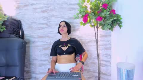  AMELIA.  online show from November 5, 8:03 pm