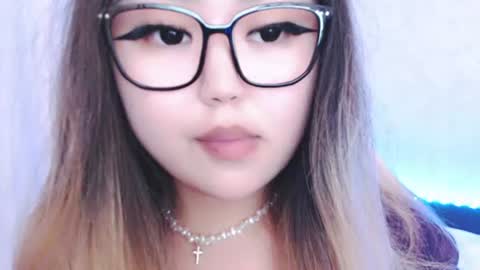 Amelia online show from July 3, 5:08 pm
