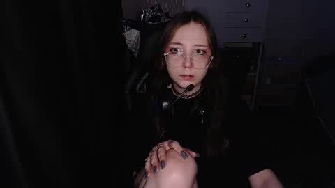 Amelia online show from December 18, 4:23 pm