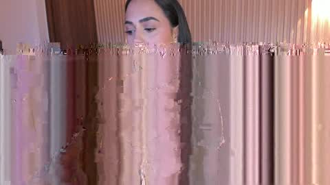 Amelie online show from April 3, 1:25 am