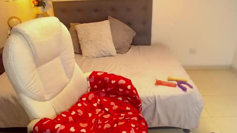 Amelie  online show from January 8, 5:50 pm