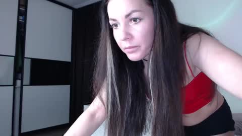 amelinamersi online show from December 21, 7:29 pm