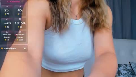 Amelia online show from September 27, 1:24 am