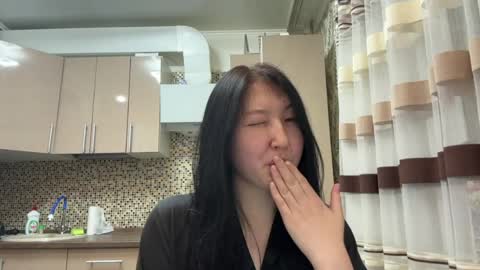 Ameliya online show from April 8, 9:28 pm