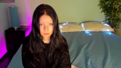 Amely online show from December 22, 1:44 am