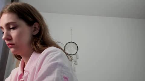 Emily online show from April 20, 8:06 am