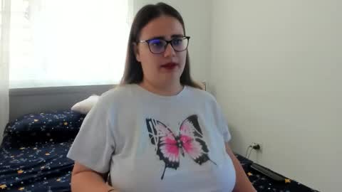 Amira Vyxen online show from May 29, 7:39 am