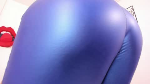 hi guys im ariani ill be off till december 1st for vacation if u want u can add me on snapchat by bio and talk or play there online show from January 26, 1:36 pm