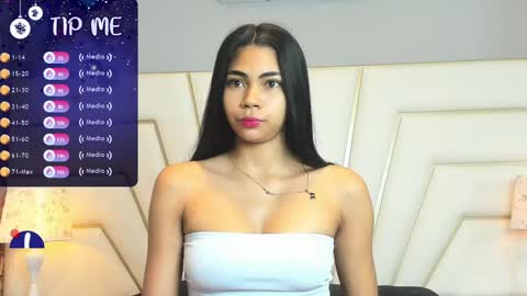 ammy_wood_ online show from September 28, 5:25 am