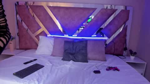 Ammy Jones online show from September 9, 7:46 pm