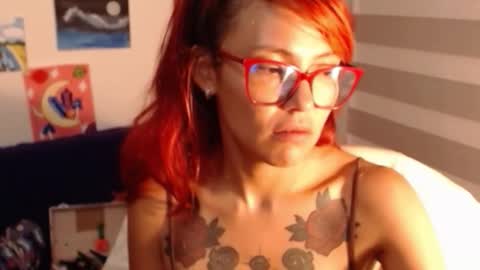 yisel online show from November 20, 1:17 am