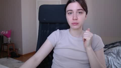 miss unforgettable online show from April 10, 10:32 am