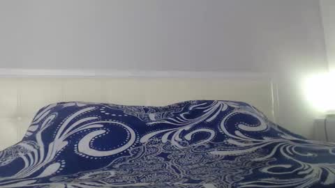 miss unforgettable online show from January 18, 3:19 pm