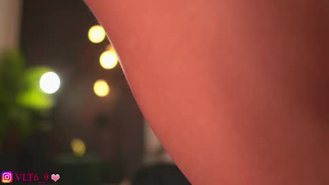    -------------   online show from December 18, 12:04 am