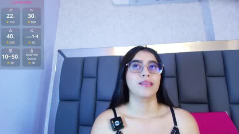 amy__wats0n online show from April 8, 7:16 pm