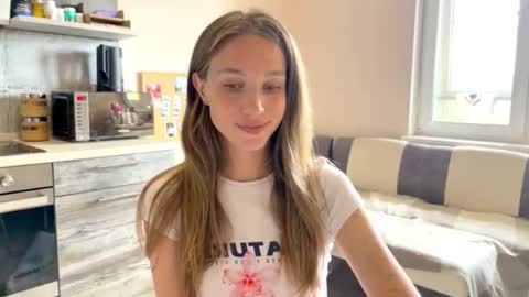 amy_meoww online show from August 9, 9:35 am