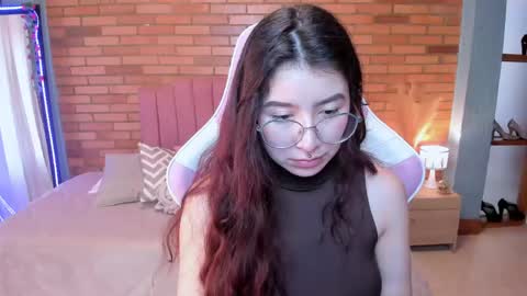Amy sophia 3 online show from June 3, 12:06 pm