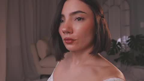 Amy Armstrong online show from April 5, 11:04 pm