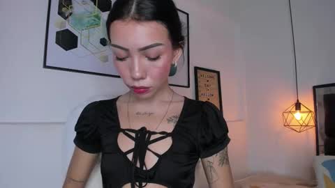 Amy online show from November 24, 2:08 pm