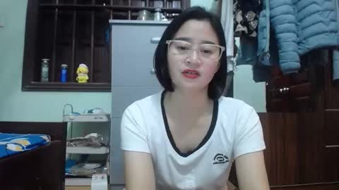 an_naughty online show from February 3, 6:40 am