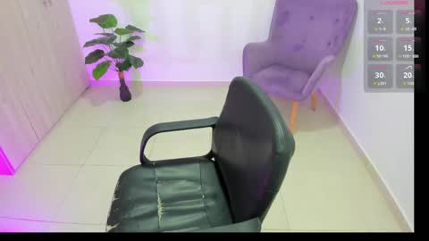 Ana online show from June 4, 10:25 pm