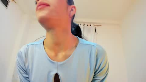 Ana online show from December 19, 1:32 am