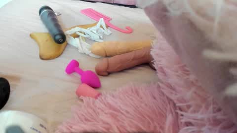 ana_star_ online show from December 16, 3:23 am