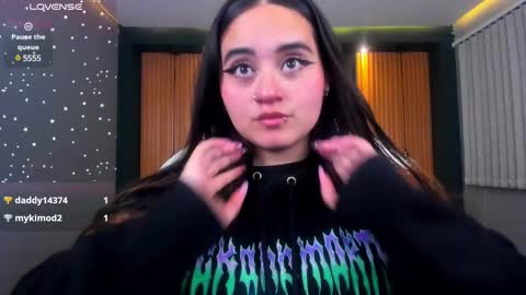 Ana online show from March 9, 9:36 pm