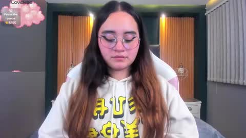 Ana online show from December 17, 9:27 pm