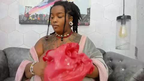 ANNA FUENTES online show from March 6, 11:36 am