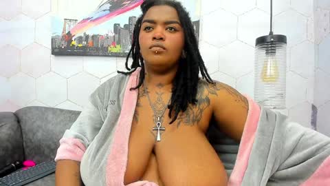 ANNA FUENTES online show from December 7, 9:50 am