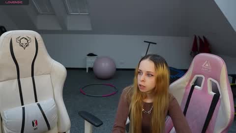 PLAYHARD054 online show from November 11, 11:29 am