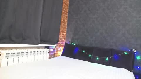 Anna online show from November 21, 1:24 pm