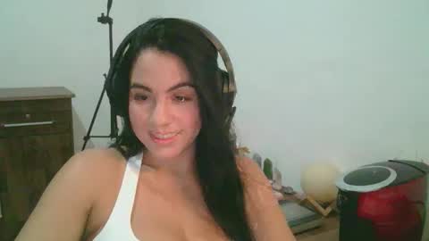 anabelenogueira1 online show from March 24, 4:56 pm