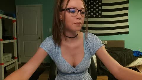 Anabelleleigh online show from March 11, 3:33 am