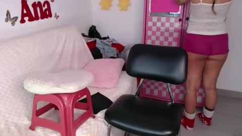 Ana online show from December 3, 11:12 am