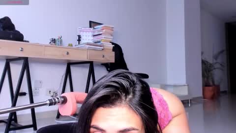 Ana Henao or Annie... Follow me ahenaocb Insta  X online show from November 7, 10:04 pm