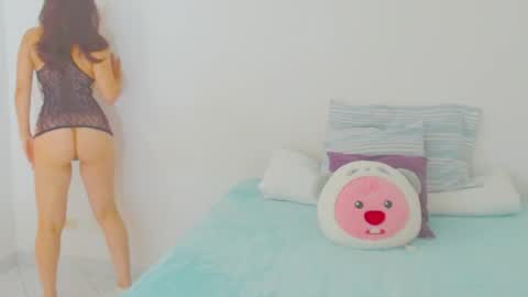 anapereira12 online show from March 28, 4:28 pm