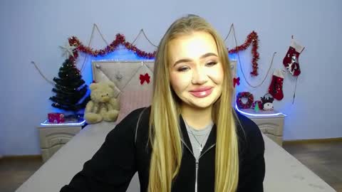 anastacyyellig online show from January 6, 7:45 pm