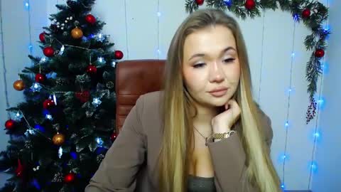 anastacyyellig online show from December 22, 6:28 am