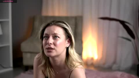 AnastasiaMills online show from April 16, 9:39 pm