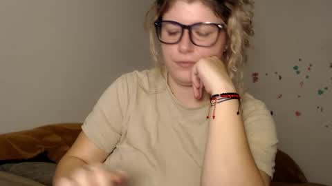 Anaysbigtits online show from December 2, 2:29 pm