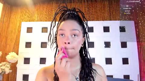 Andrea Zoelins online show from March 23, 2:56 pm