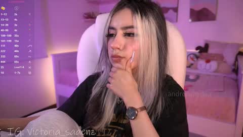 Victoria Senz  online show from January 13, 7:29 pm