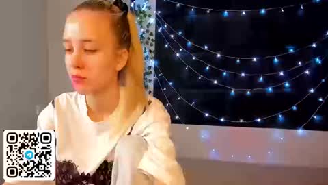 Anelly online show from March 13, 9:32 am