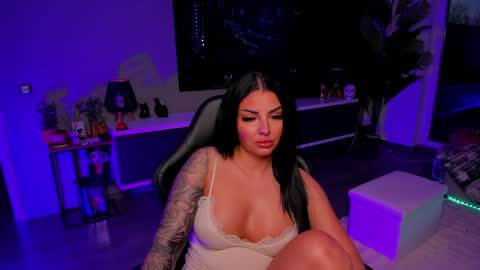 Anne online show from April 1, 4:59 pm