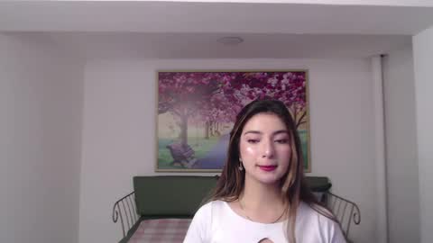 angeel queen  online show from April 19, 2:06 pm