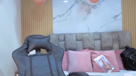 angel__kiss online show from March 1, 2:17 pm