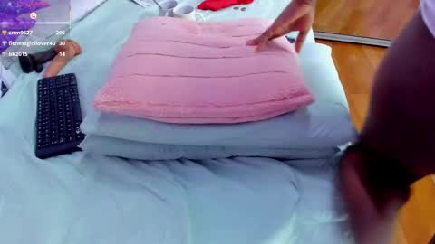  Angel  online show from October 21, 11:47 am